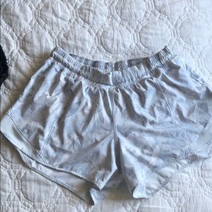 Lululemon Hotty Hot shorts